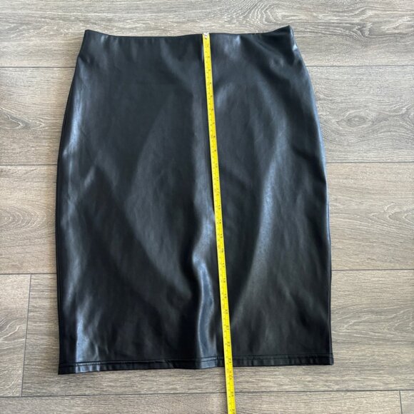 Aritzia Ten by Babaton Glow Vegan Leather Skirt - Picture 6 of 9